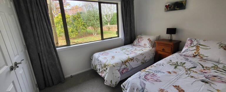 Cottage bedroom 4 with two single beds